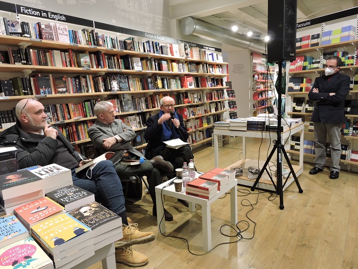 Galleria delle foto dalla presentazione del libro di Miron Białoszewski alla libreria Feltrinelli di Firenze