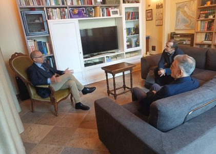 Incontro italo-polacco al Consolato Onorario della Repubblica di Polonia in Firenze. Il collegamento video con il Presidente di Przemysl Wojciech Bakun