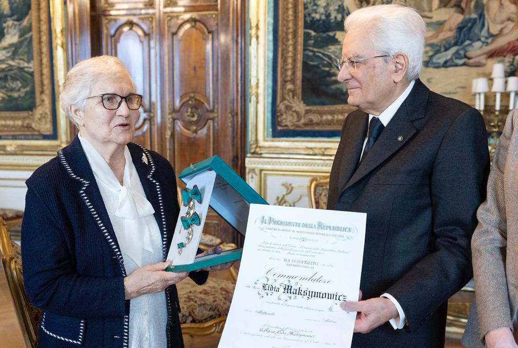 La Giornata della Donna al Quirinale. Il Presidente Mattarella consegna a Lidia Maksymowicz il diploma e le insegne da Commendatore della Repubblica Italiana