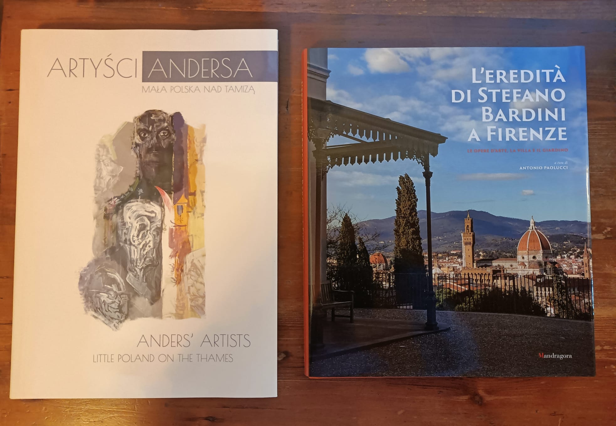 I nuovi libri nella biblioteca del Consolato Onorario di Firenze