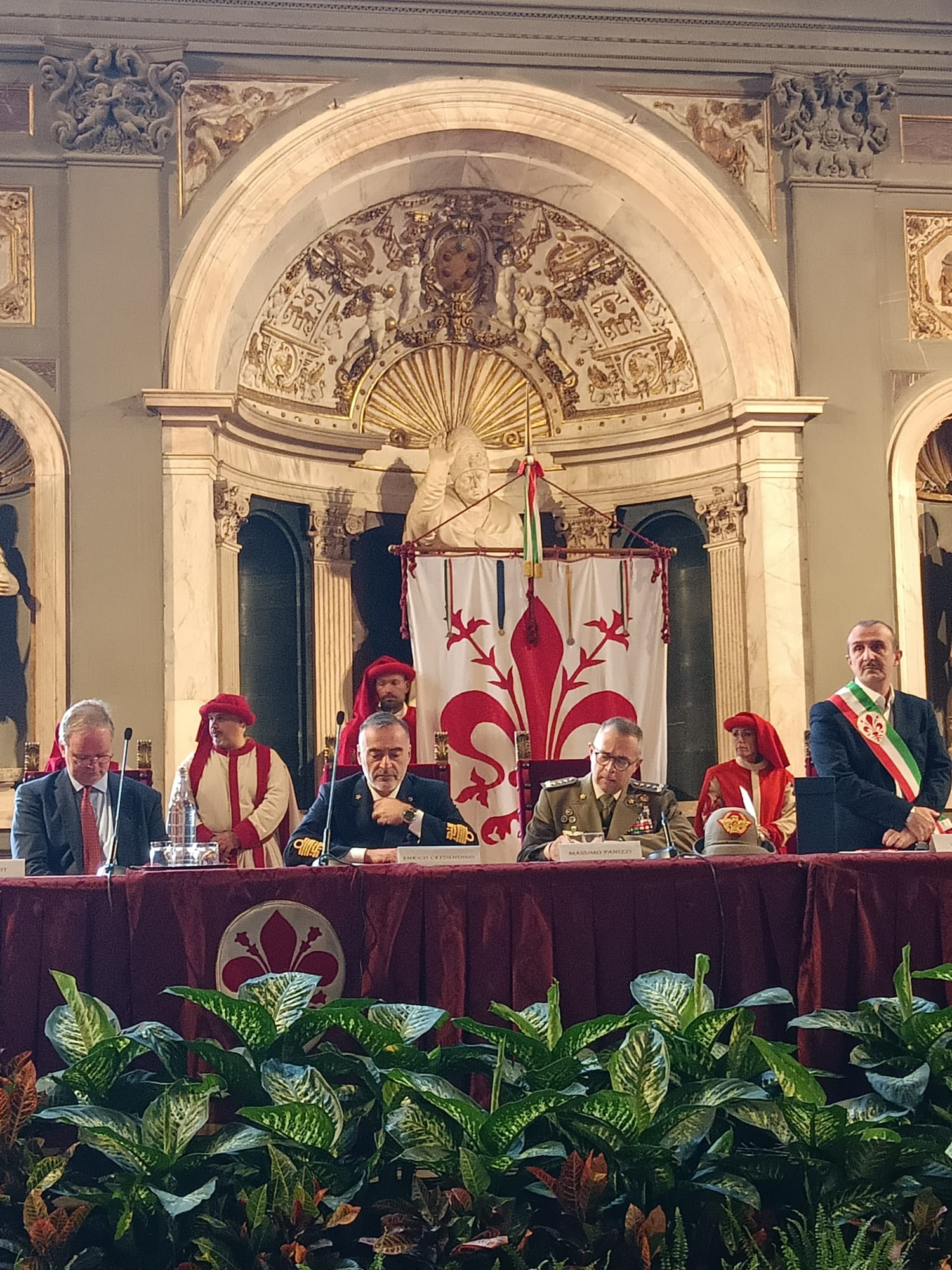 Firenze e gli Scudi di San Martino: La premiazione del Presidente di Przemysl Wojciech Bakun