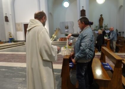 Viareggio: La benedizione del cibo pasquale. L’incontro con la comunità polacca