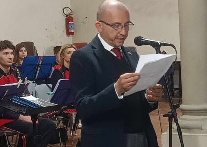 Il discorso del Console Onorario Stefano Barlacchi prima del concerto di Orkiestra Staromiejska a Sesto Fiorentino
